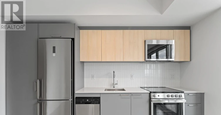 517-299 Campbell Avenue, Toronto, ON, M6P 3V7 - 4