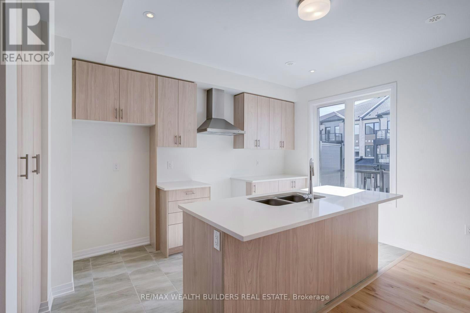 UPPER-6 Thornbird Crescent, Brampton, ON, L6V 3N5 - 10