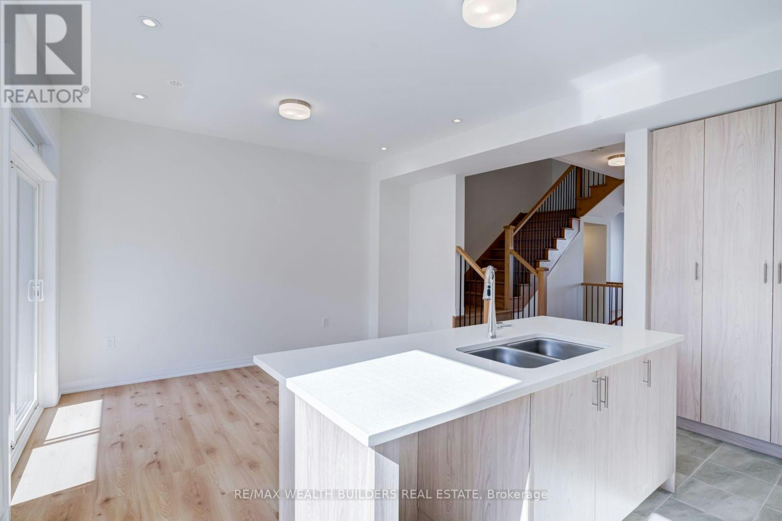 UPPER-6 Thornbird Crescent, Brampton, ON, L6V 3N5 - 13