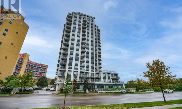 601-840 Queens Plate Drive