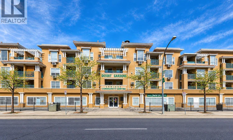 411-554 Seymour Street