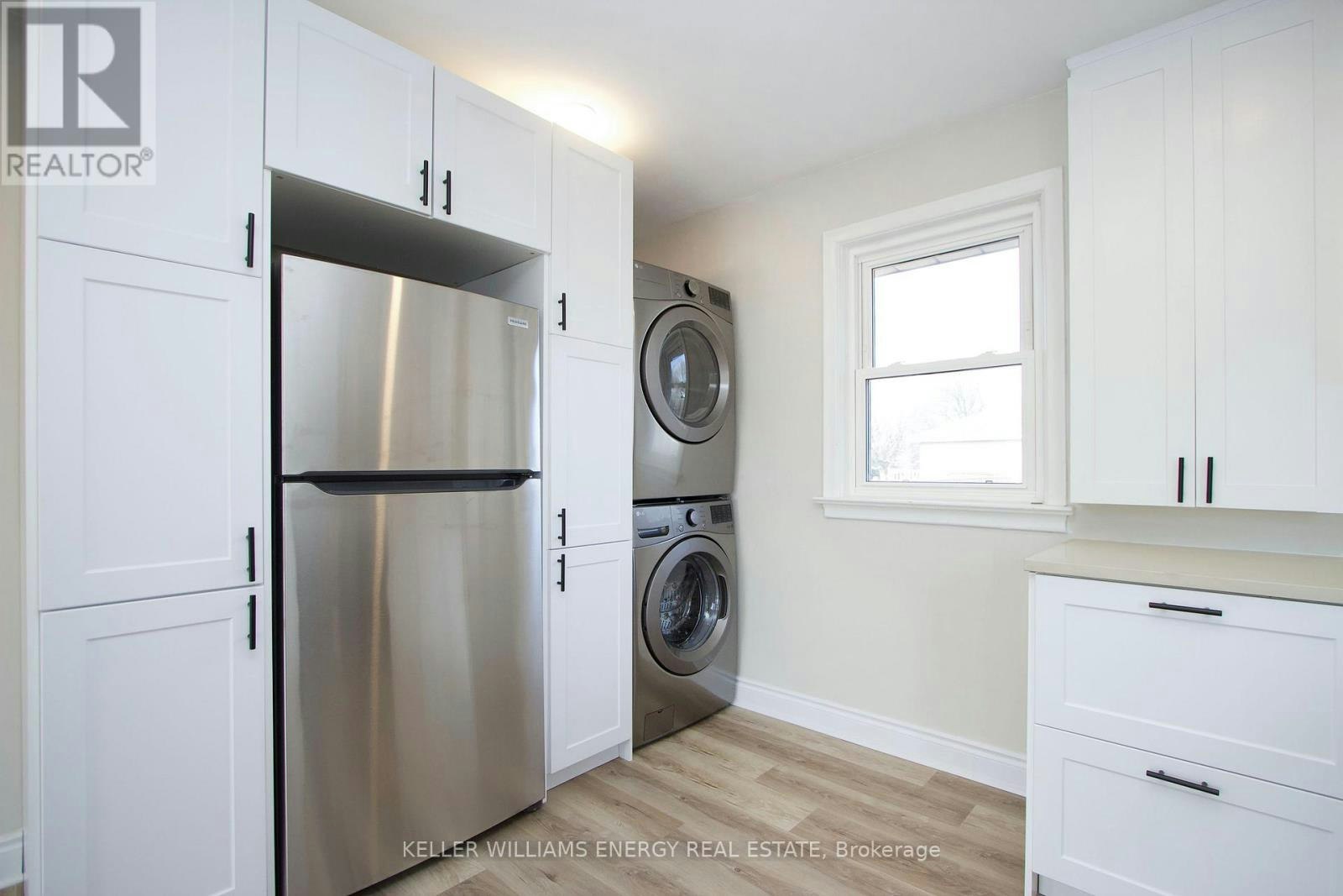 MAIN-574 Olive Avenue, Oshawa, ON, L1H 2R3 - 7