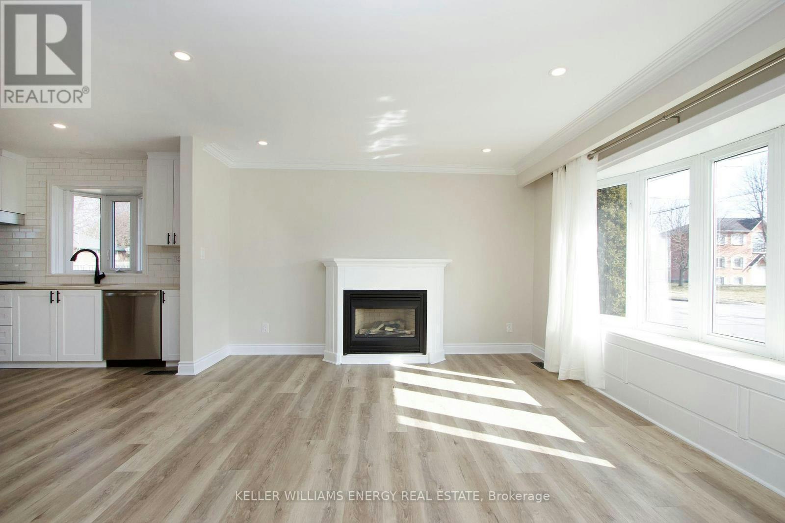 MAIN-574 Olive Avenue, Oshawa, ON, L1H 2R3 - 2