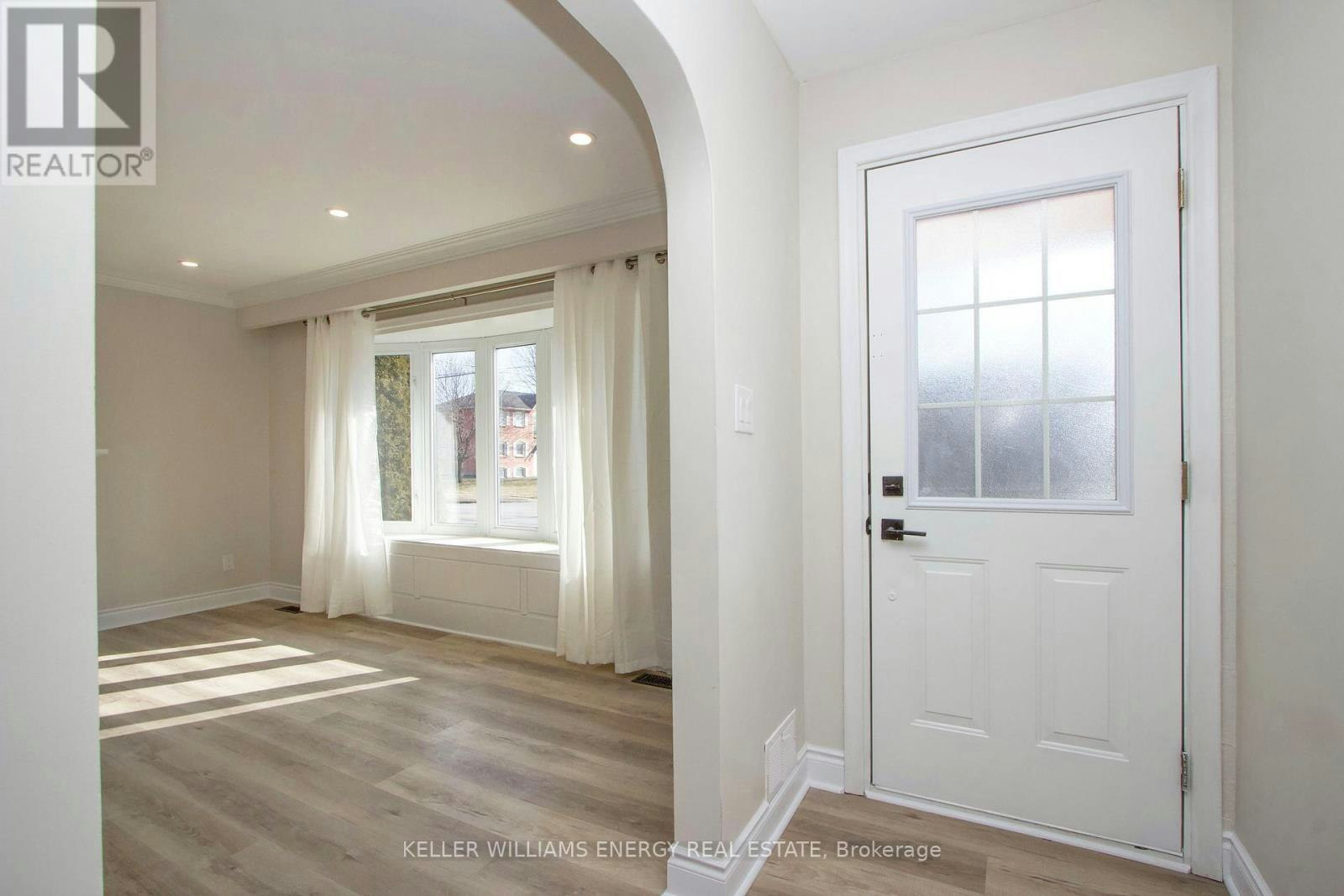 MAIN-574 Olive Avenue, Oshawa, ON, L1H 2R3