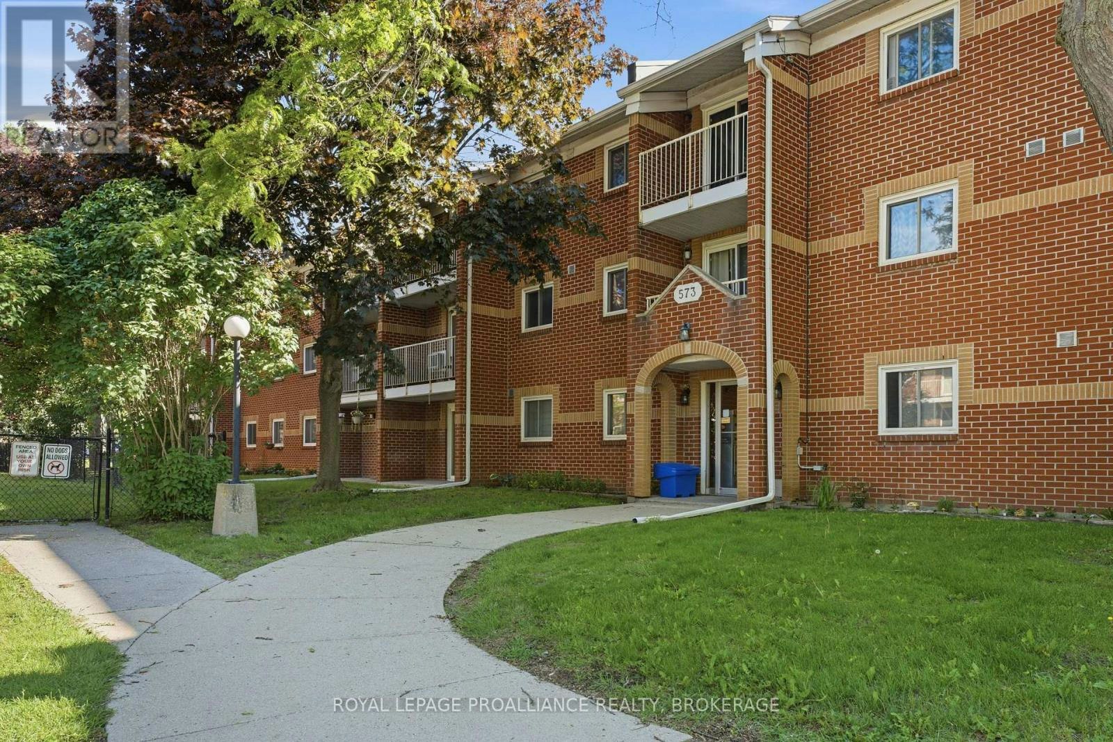 217-573 Armstrong Road, Kingston, ON, K7M 8J8