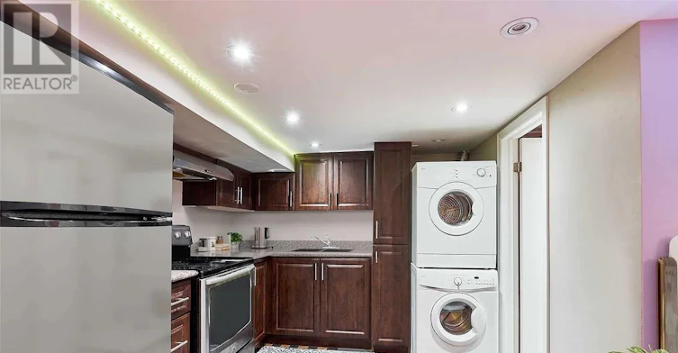 LOWER-10 Muriel Avenue, Toronto, ON, M4J 2X9 - 4