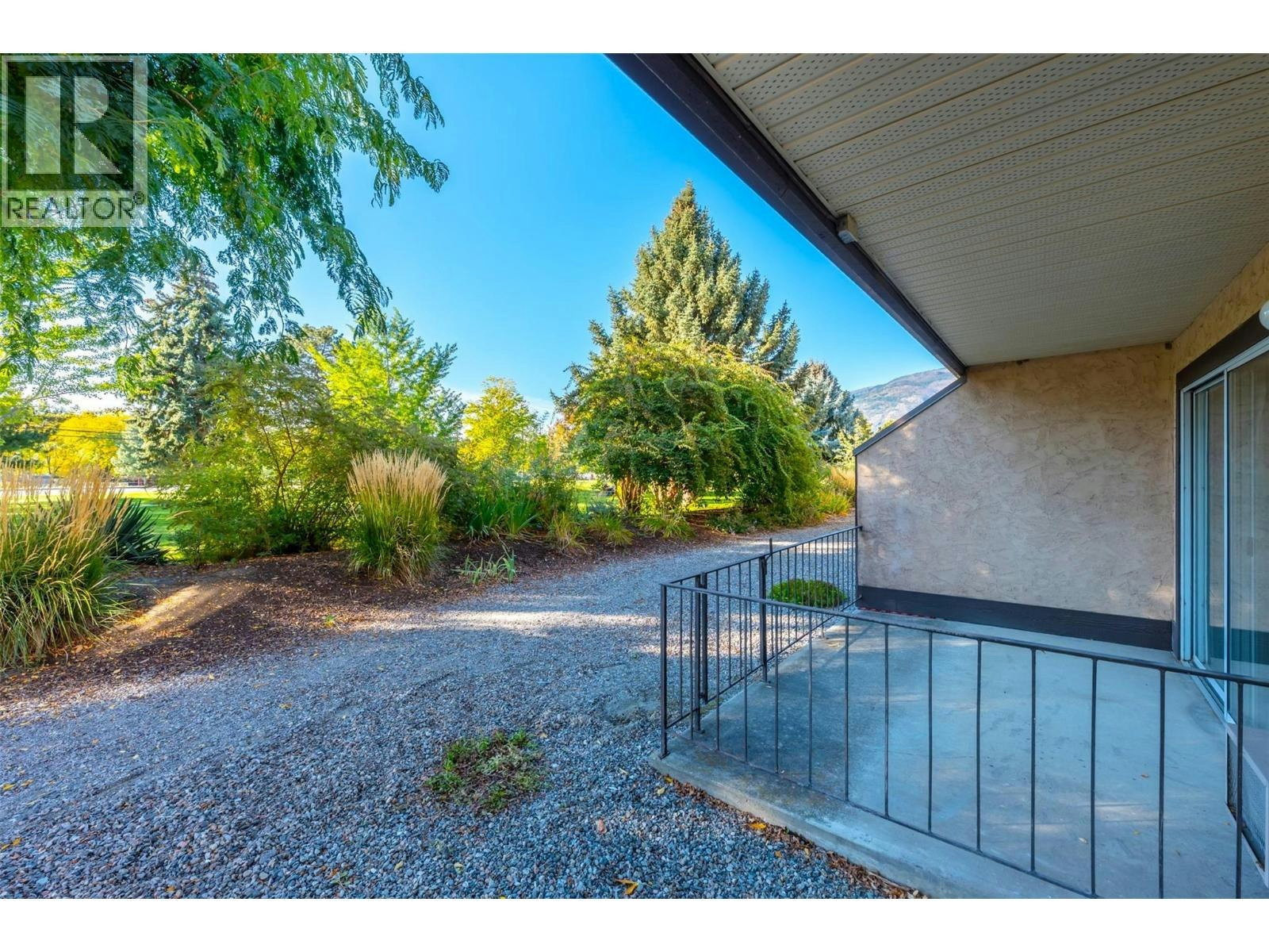 107-337 Mckinney Road, Oliver, BC, V0H 1T3