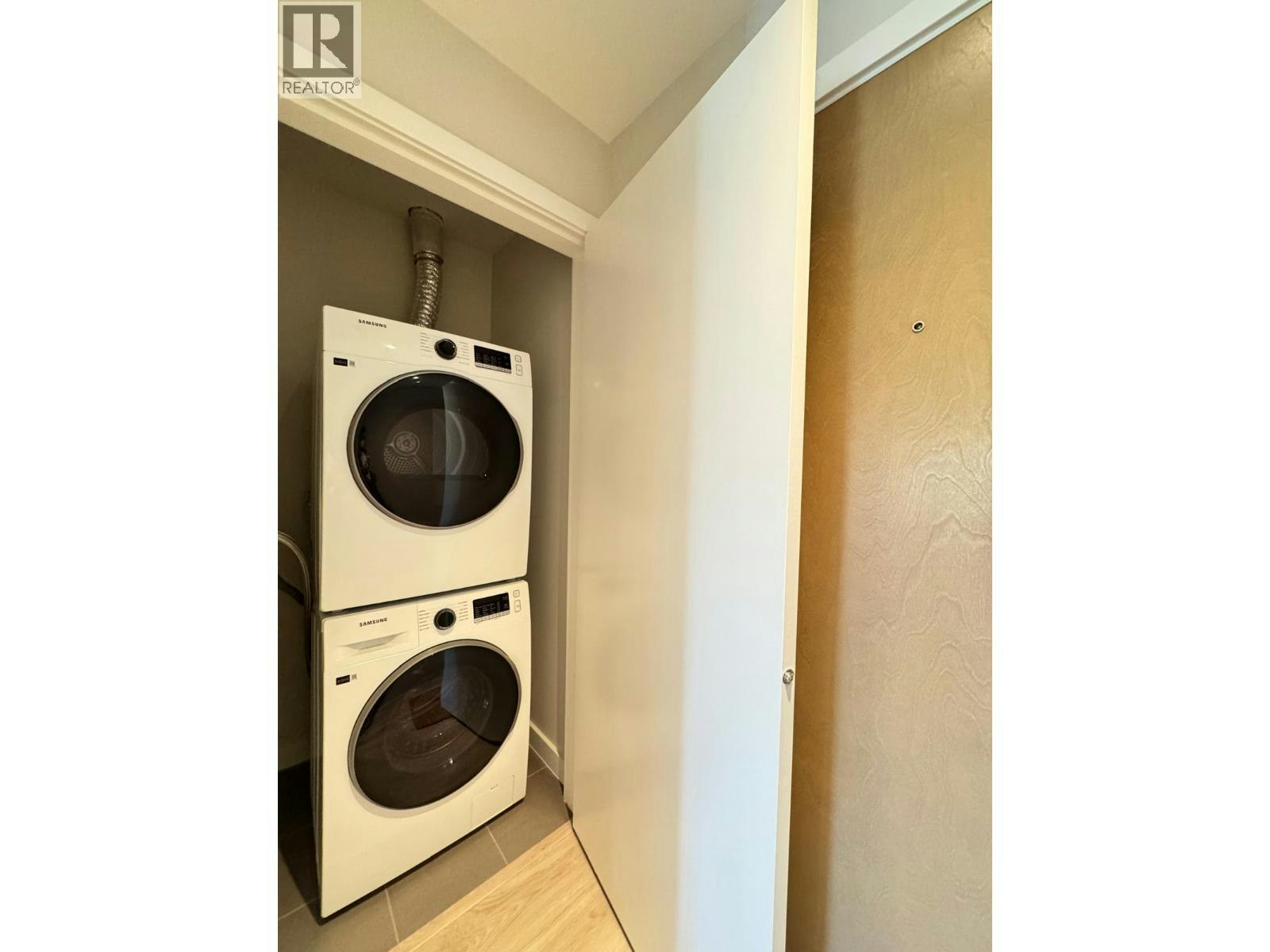 410-110 E 17th Street, North Vancouver, BC, V7L 0K4 - 10