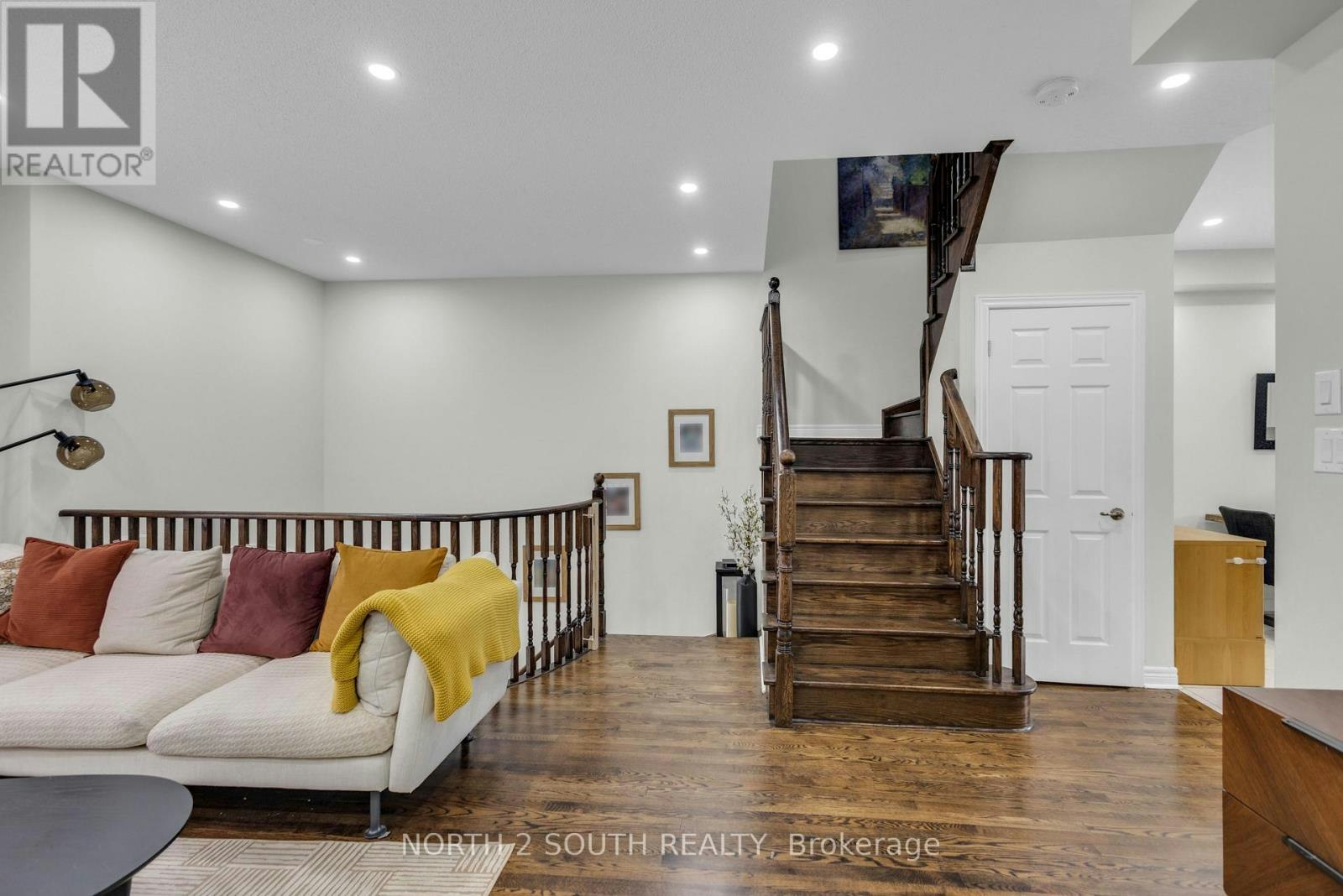 110 Grand Trunk Avenue, Vaughan, ON, L6A 0Y3 - 10