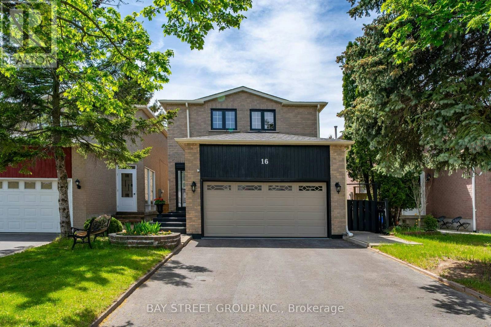 16 Chase Court, Markham, ON, L3S 1V4