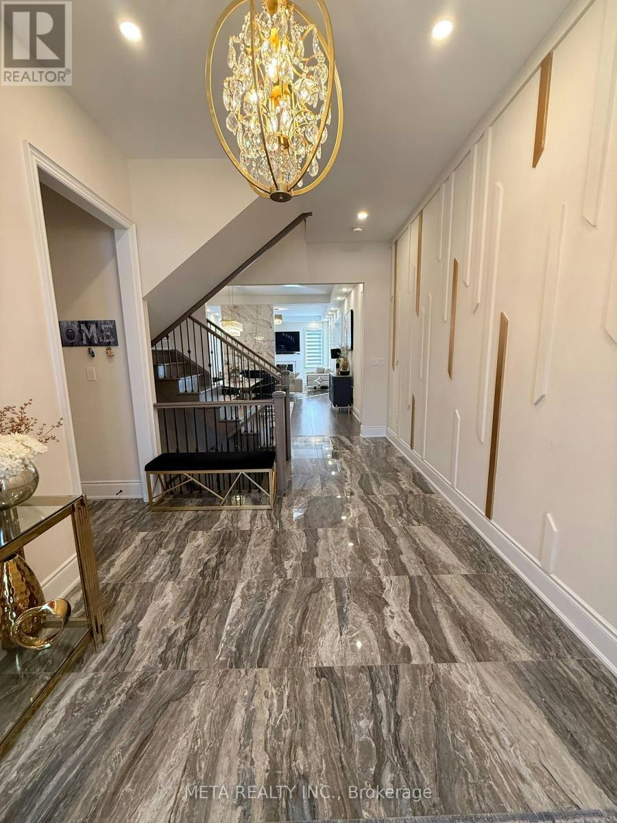 1246 Pondside Trail, Oakville, ON, L6M 5M7 - 3