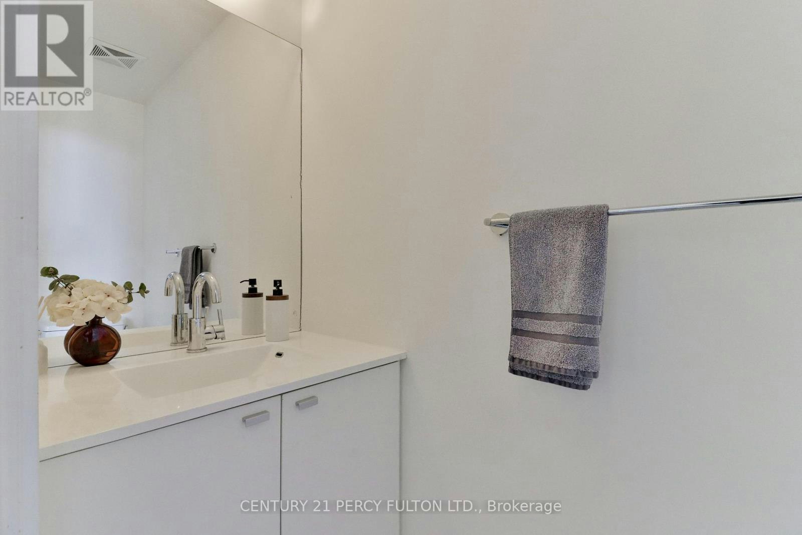 PH3505-105 The Queensway Avenue, Toronto, ON, M6S 5B5 - 3
