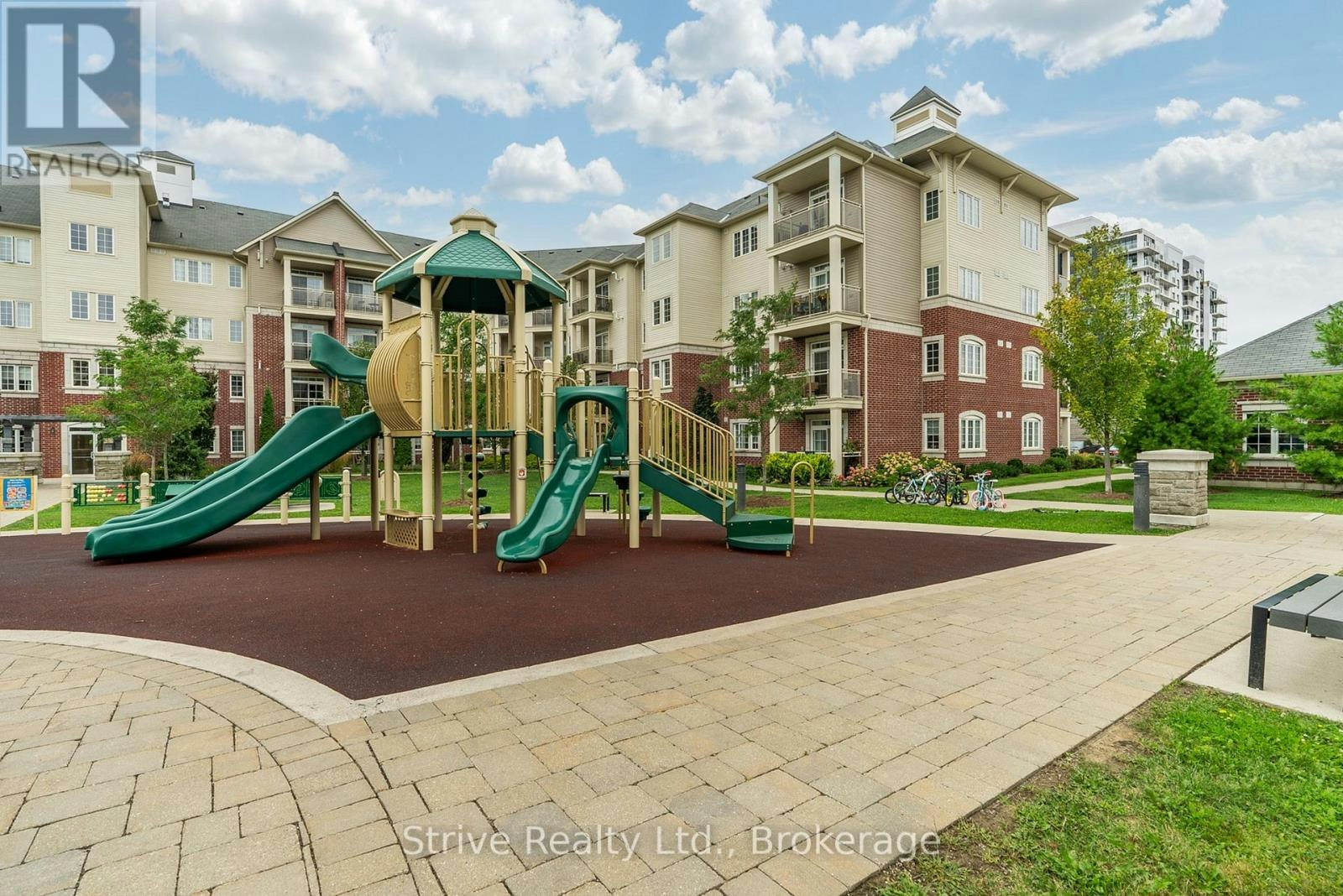 225-80 Aspen Springs Drive, Clarington, ON, L1C 0V4 - 2