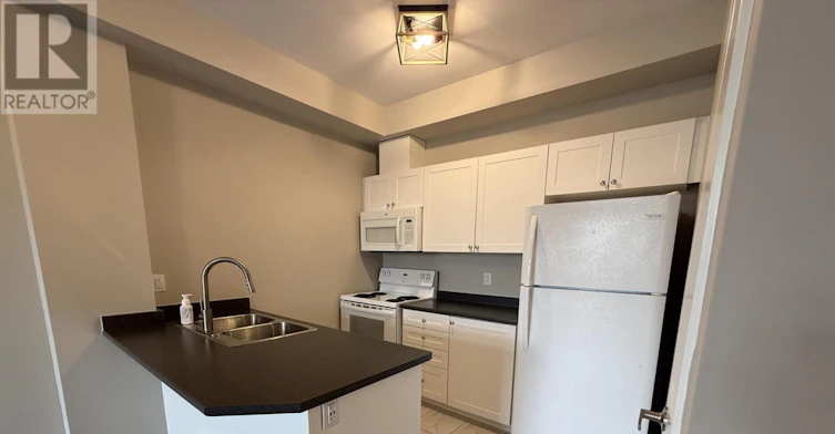225-80 Aspen Springs Drive, Clarington, ON, L1C 0V4 - 9