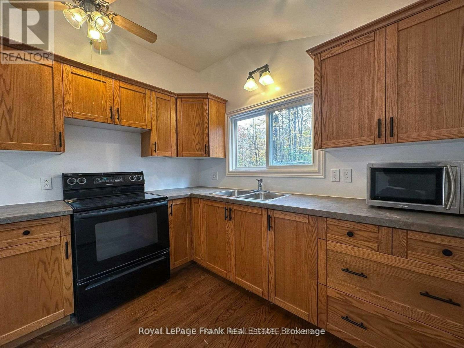 292 Edwina Drive, Galway-Cavendish and Harvey, ON, K0M 1A0 - 16