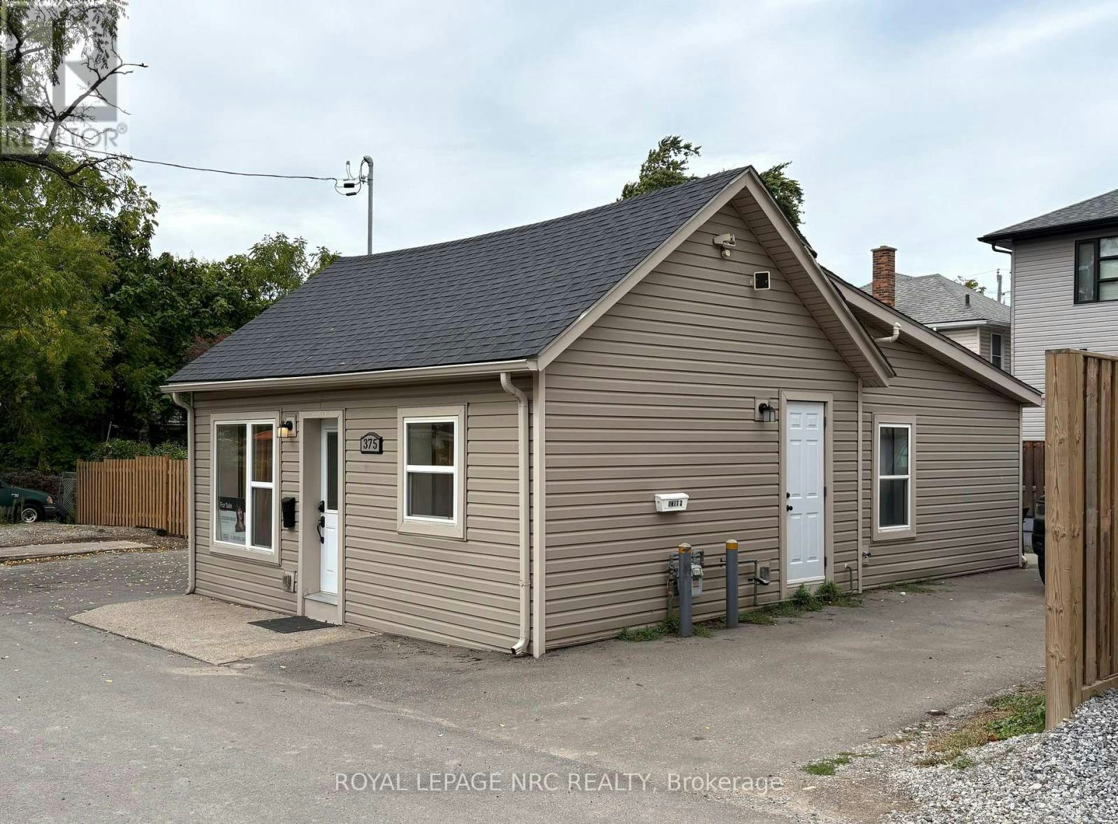 375 Glendale Avenue W, St. Catharines, ON, L2T 1B9