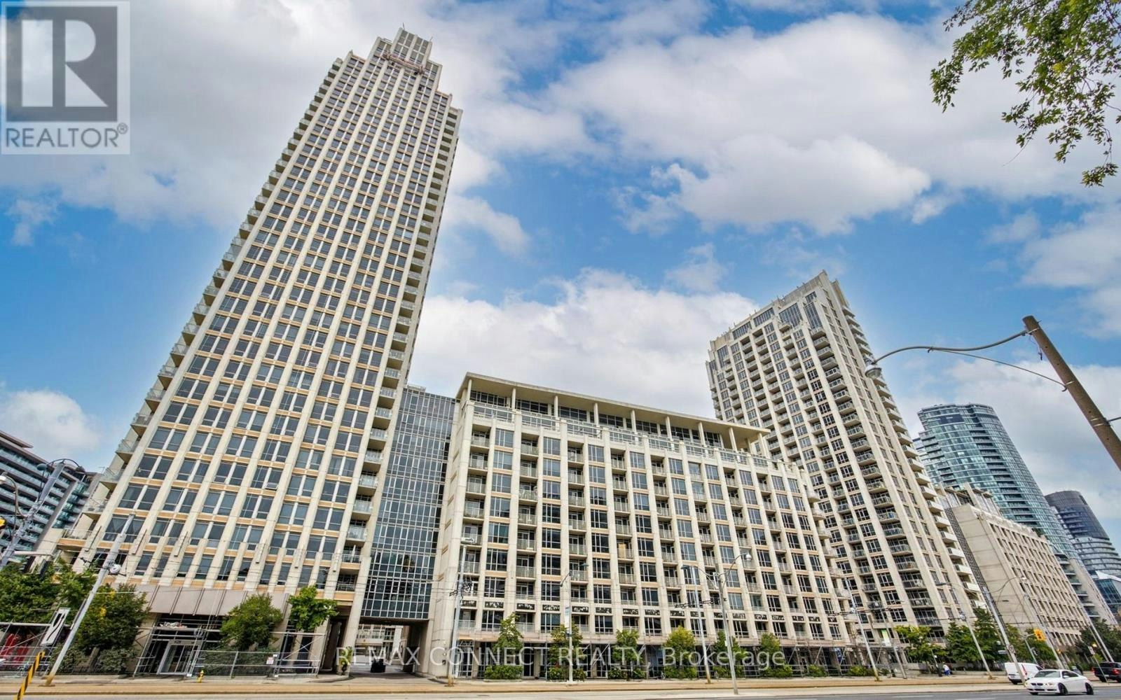 PH1-628 Fleet Street, Toronto, ON, M5V 1A8