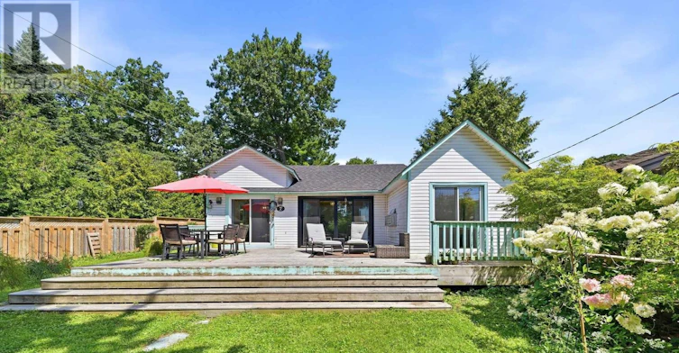 7 Oliver Drive, Tiny, ON, L0L 2J0