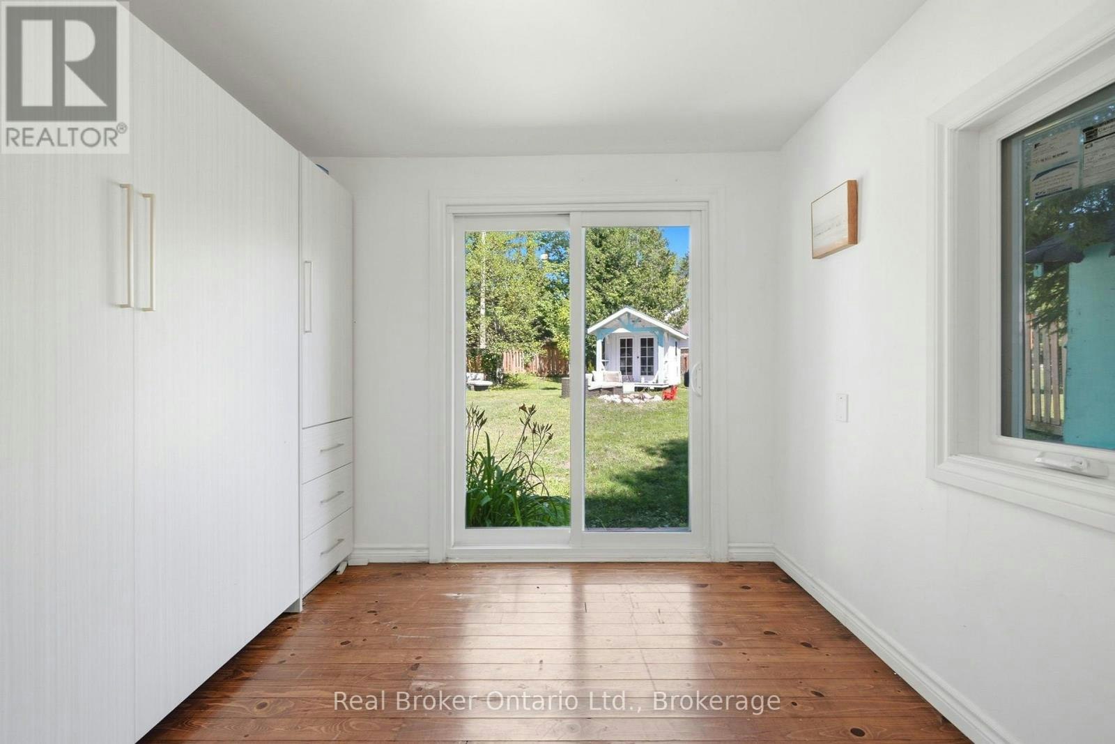7 Oliver Drive, Tiny, ON, L0L 2J0 - 18