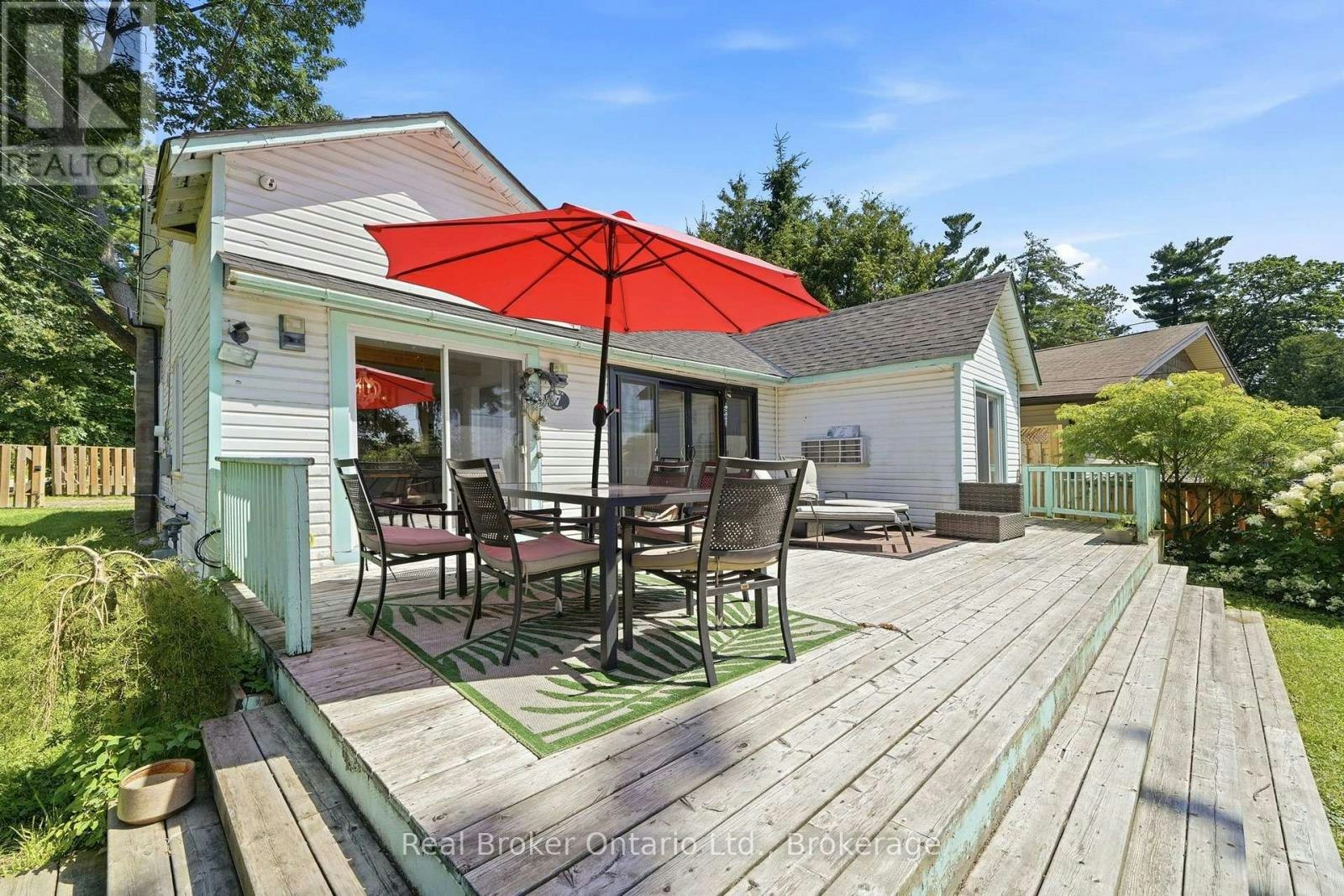 7 Oliver Drive, Tiny, ON, L0L 2J0 - 4