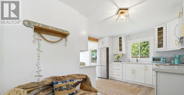 7 Oliver Drive, Tiny, ON, L0L 2J0 - 9