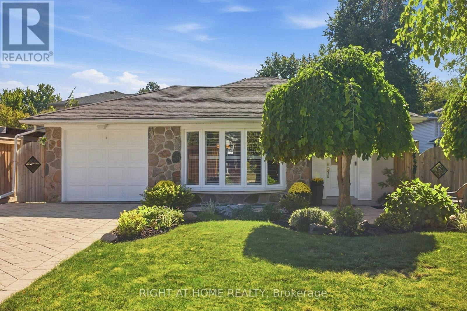 20 Mono Court, Brampton, ON, L6W 2G8