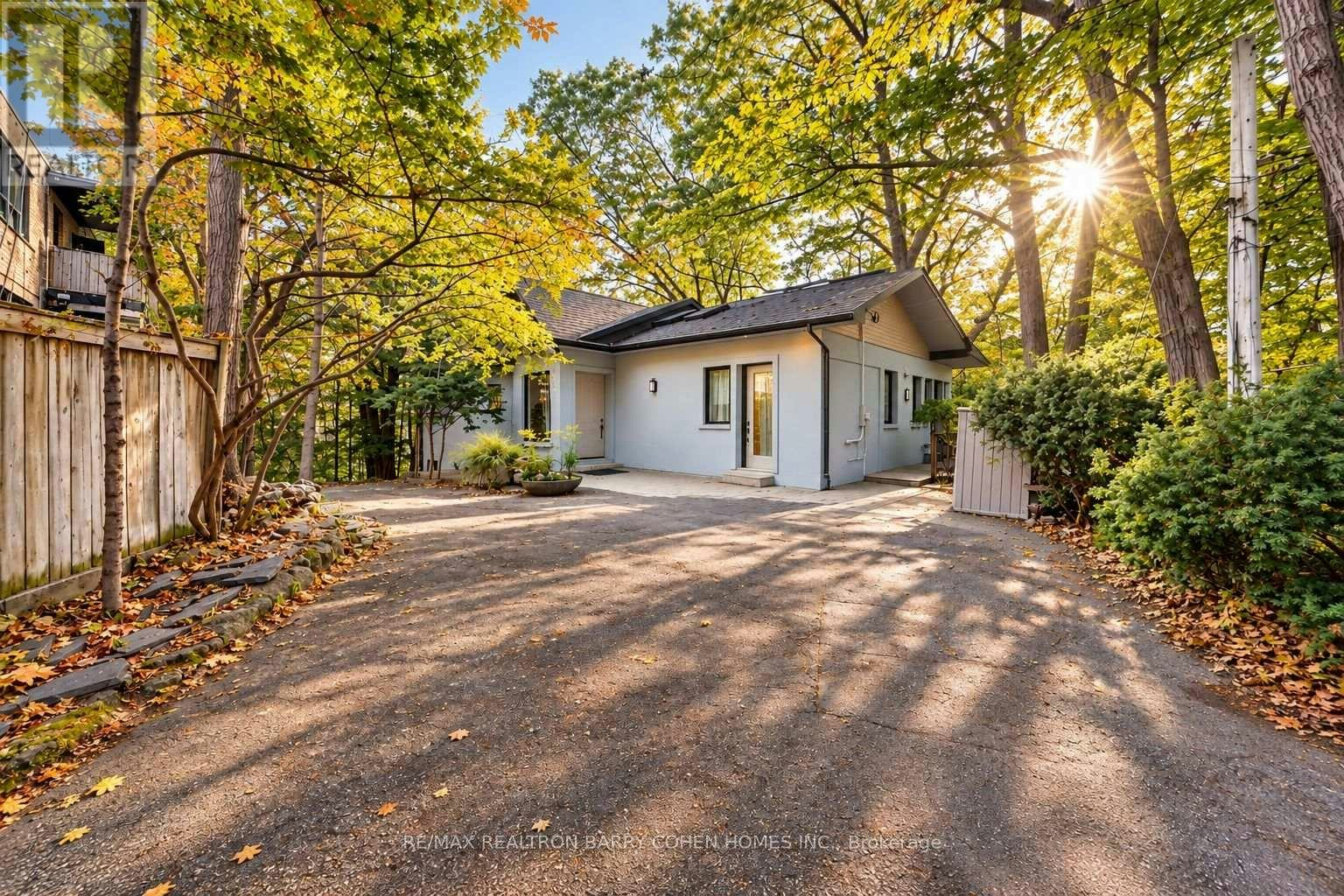 7 Greenbrook Drive, Toronto, ON, M6M 2J8