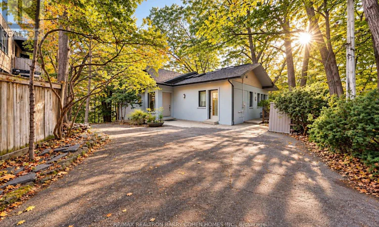 7 Greenbrook Drive