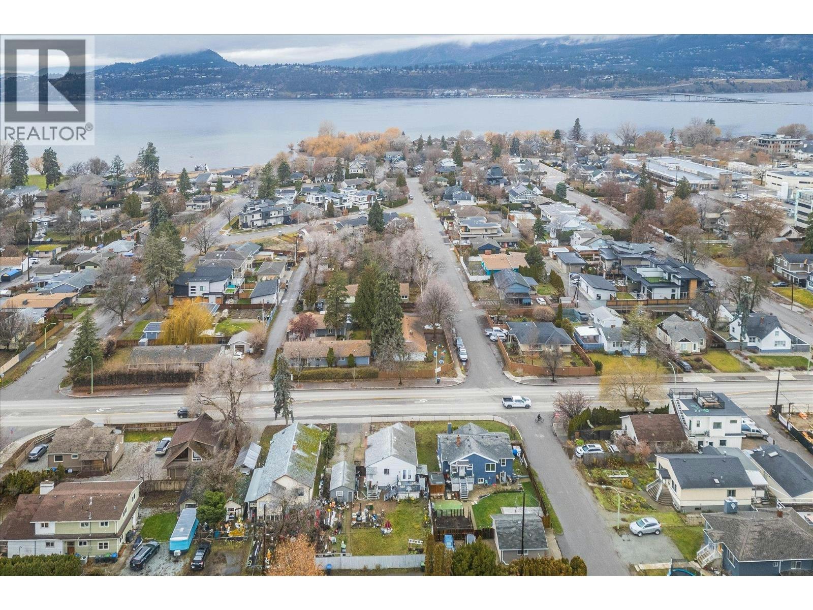 2405 Pandosy Street, Kelowna, BC, V1Y 1T7 - 13