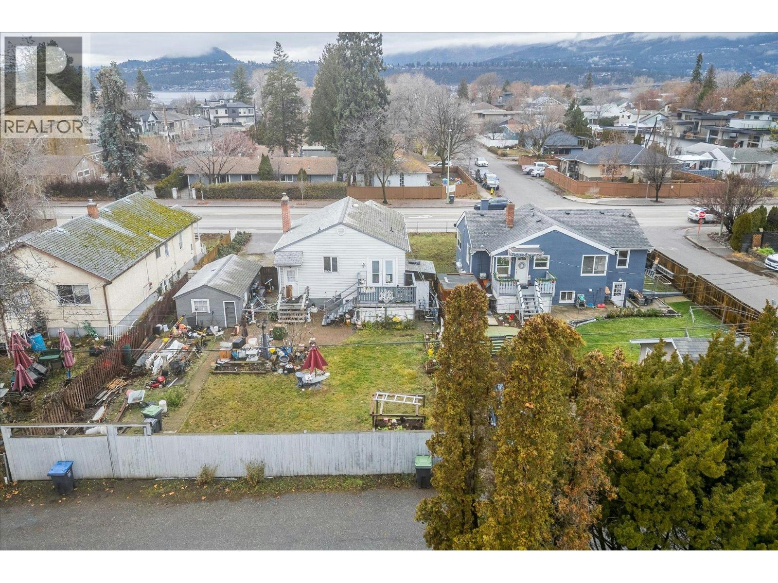 2405 Pandosy Street, Kelowna, BC, V1Y 1T7 - 15