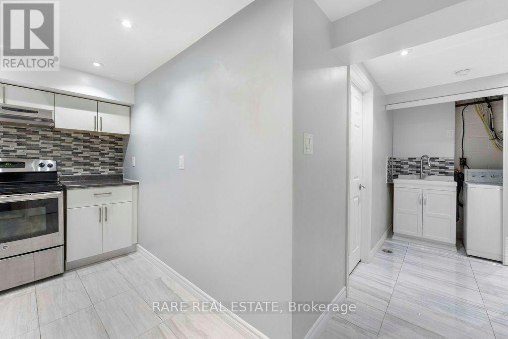 LOWER-733 Eaglemount Crescent, Mississauga, ON, L5C 1H2 - 12