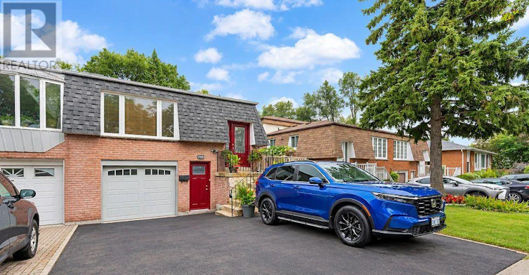 LOWER-733 Eaglemount Crescent, Mississauga, ON, L5C 1H2