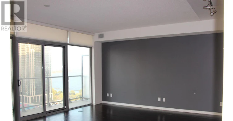 2016-105 The Queensway Street, Toronto, ON, M6S 5B5 - 13