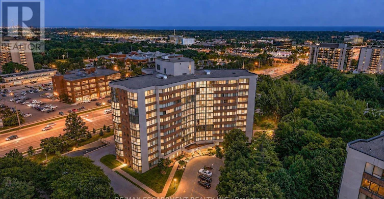 202-1230 Marlborough Court, Oakville, ON, L6H 3K6