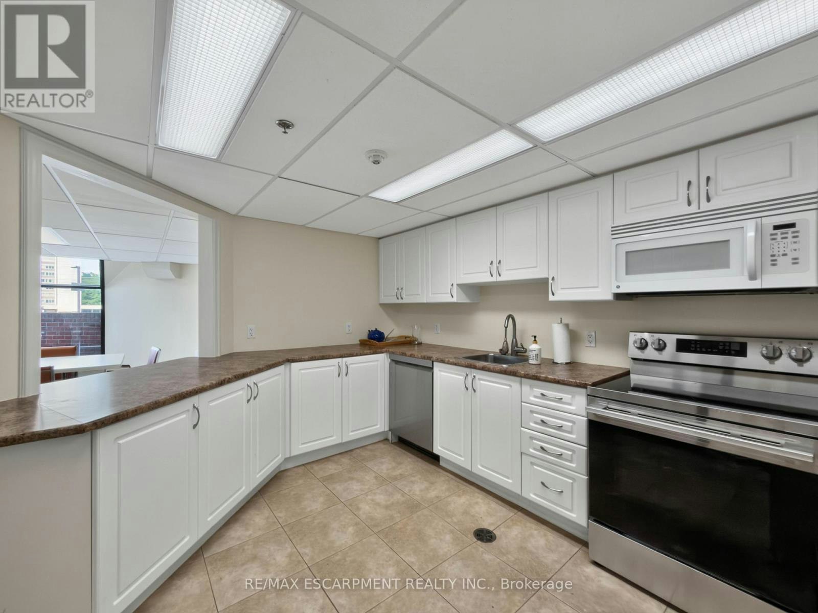 202-1230 Marlborough Court, Oakville, ON, L6H 3K6 - 7