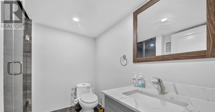 7 Cardill Crescent, Waterloo, ON, N2L 3Y7 - 9