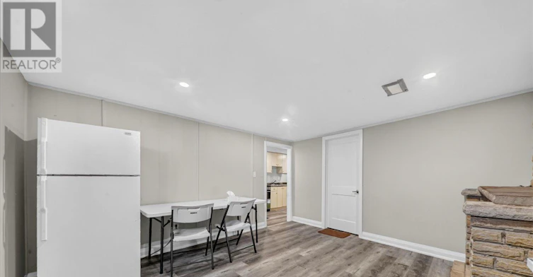 7 Cardill Crescent, Waterloo, ON, N2L 3Y7 - 7