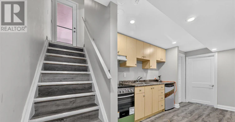 7 Cardill Crescent, Waterloo, ON, N2L 3Y7 - 3