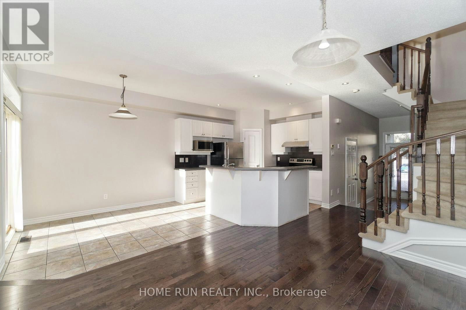 115 Watchhorn Grove, Ottawa, ON, K1V 2N3 - 6