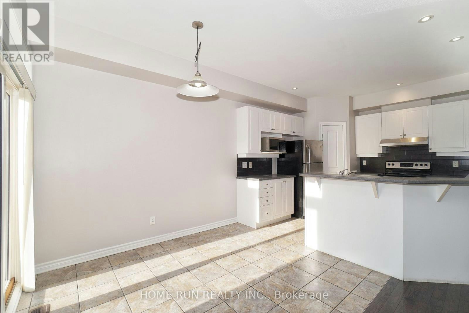 115 Watchhorn Grove, Ottawa, ON, K1V 2N3 - 18