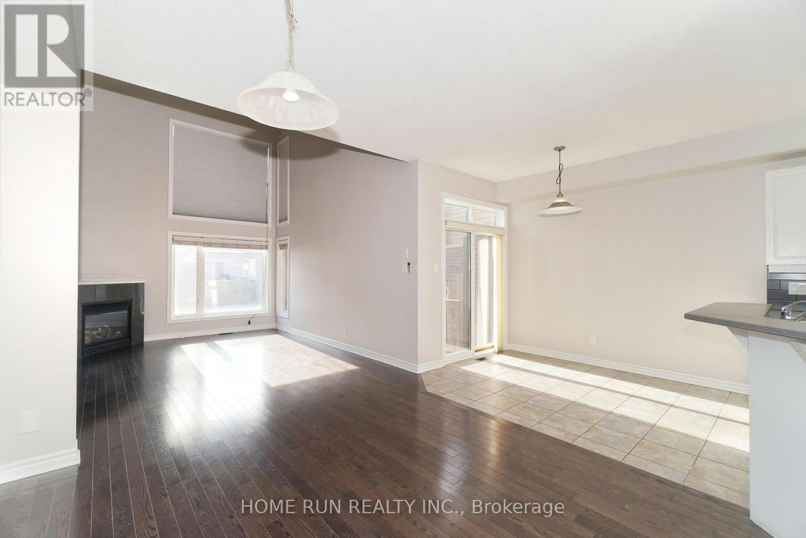 115 Watchhorn Grove, Ottawa, ON, K1V 2N3 - 4
