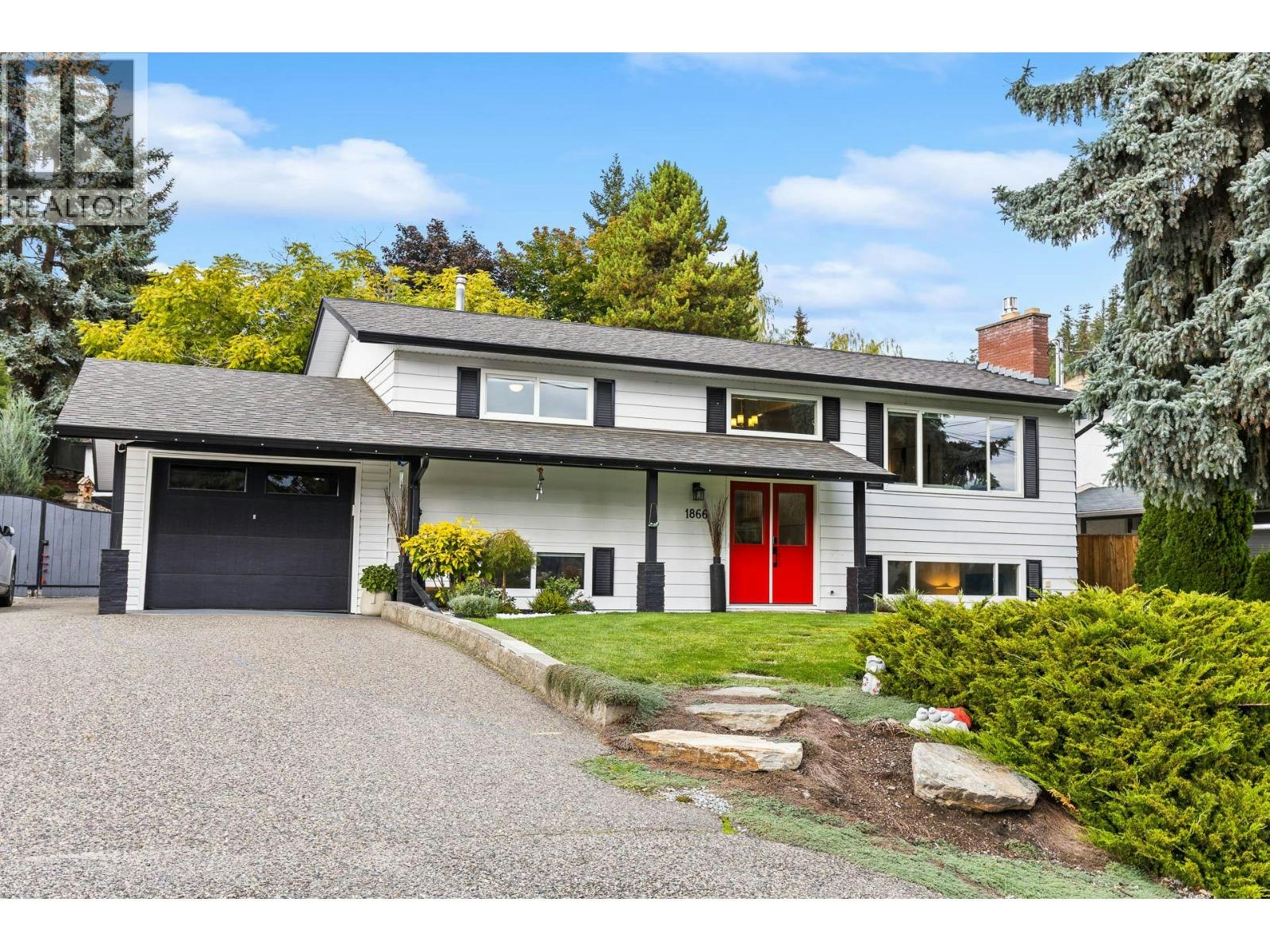 1866 Large Avenue, Kelowna, BC, V1P 1L5