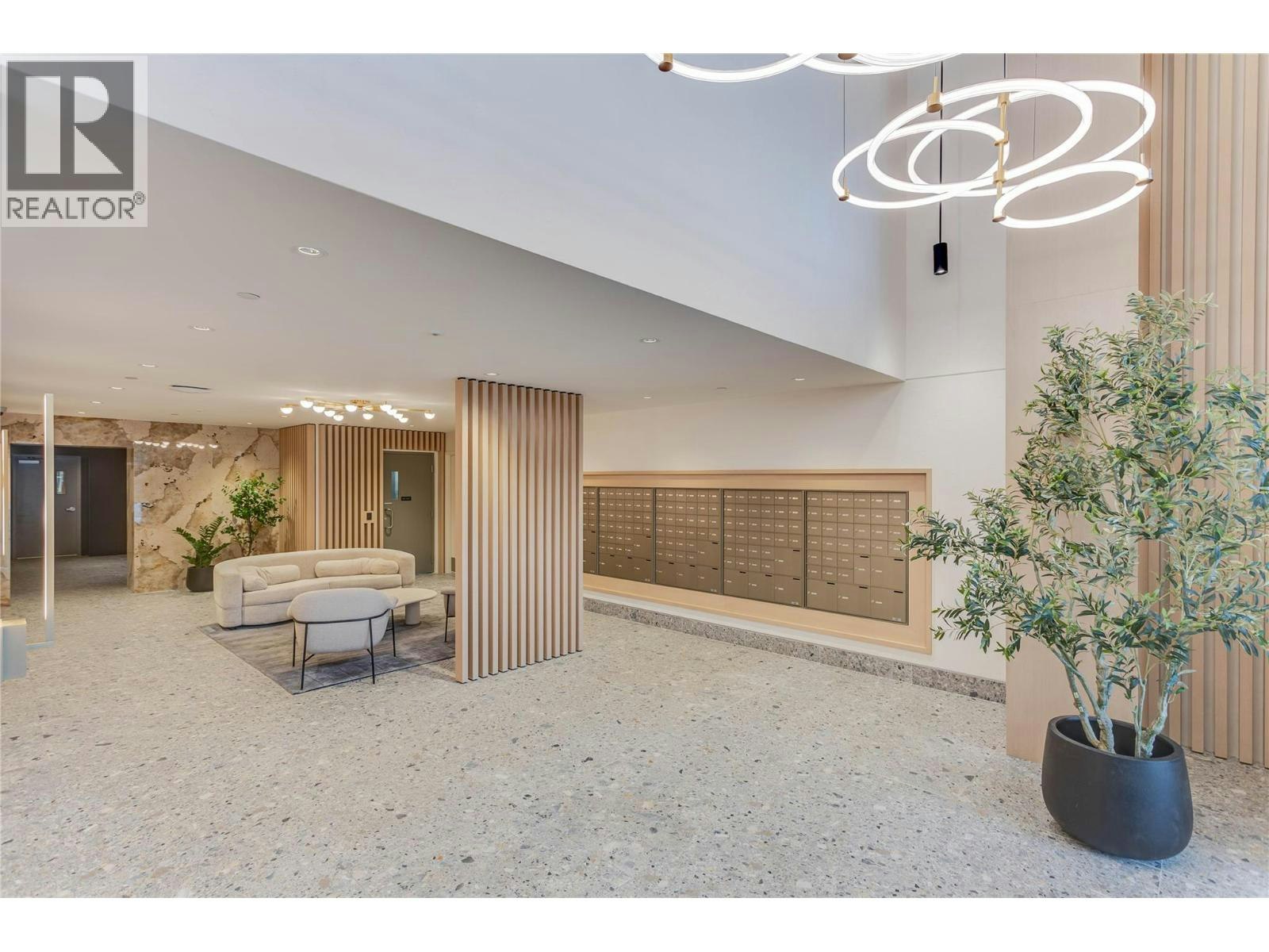 PH1406-3300 Lakeshore Road, Kelowna, BC, V1W 0J9 - 11