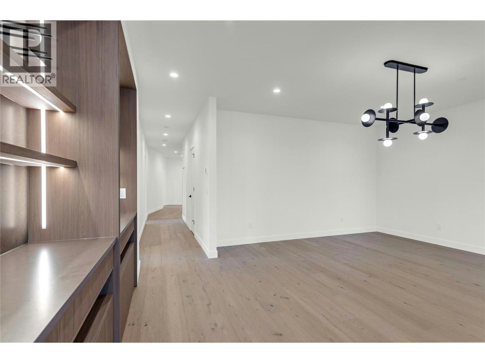 PH1406-3300 Lakeshore Road, Kelowna, BC, V1W 0J9 - 33