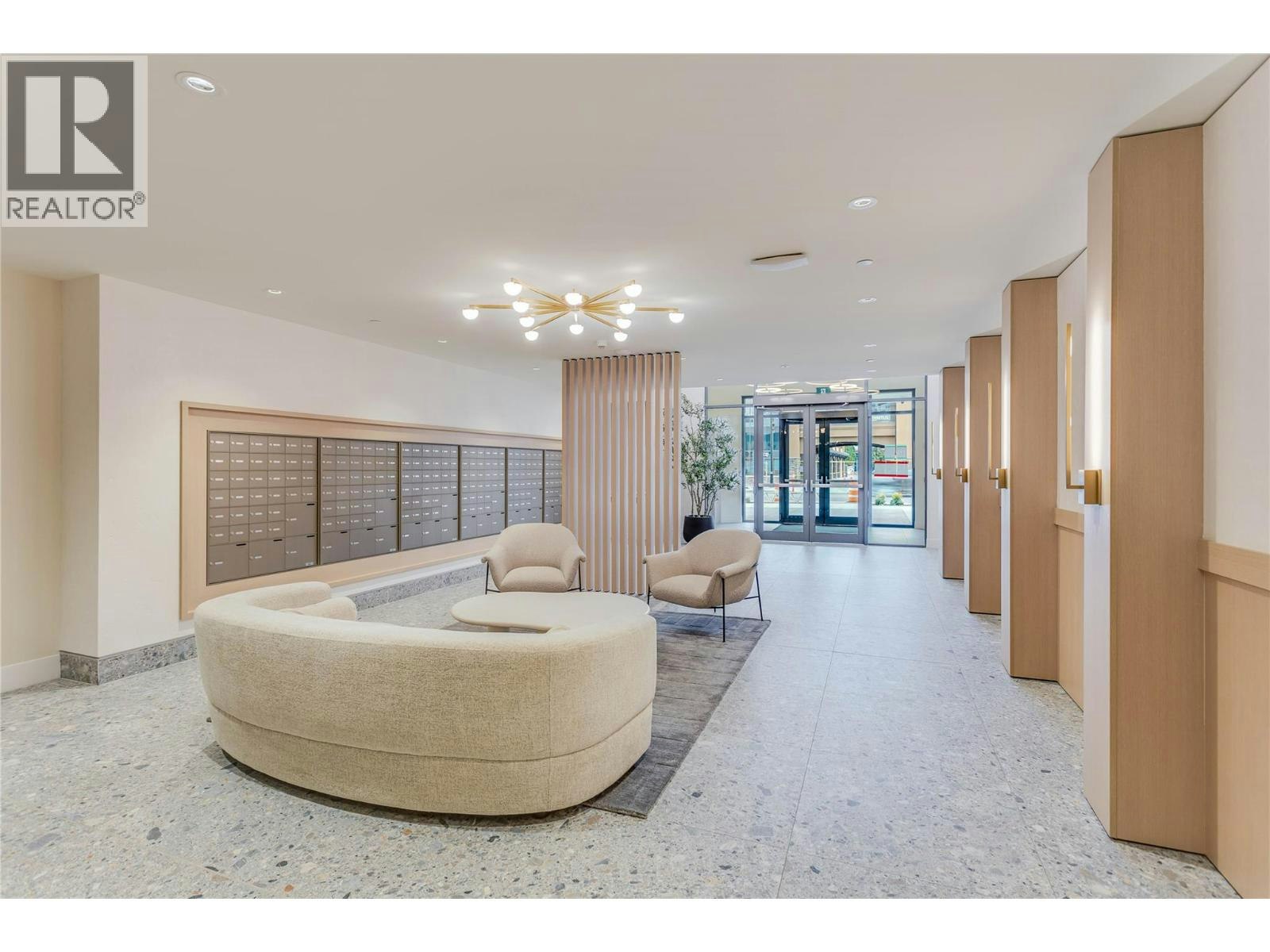PH1406-3300 Lakeshore Road, Kelowna, BC, V1W 0J9 - 12