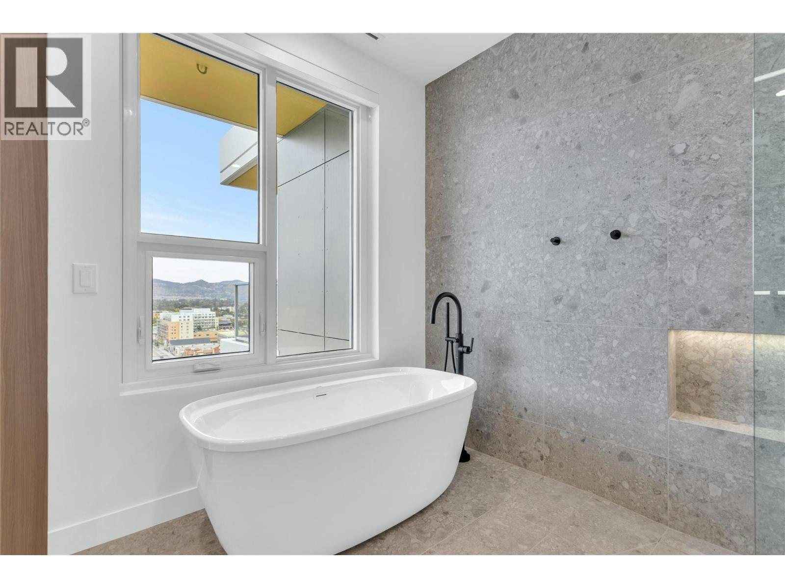 PH1406-3300 Lakeshore Road, Kelowna, BC, V1W 0J9 - 48