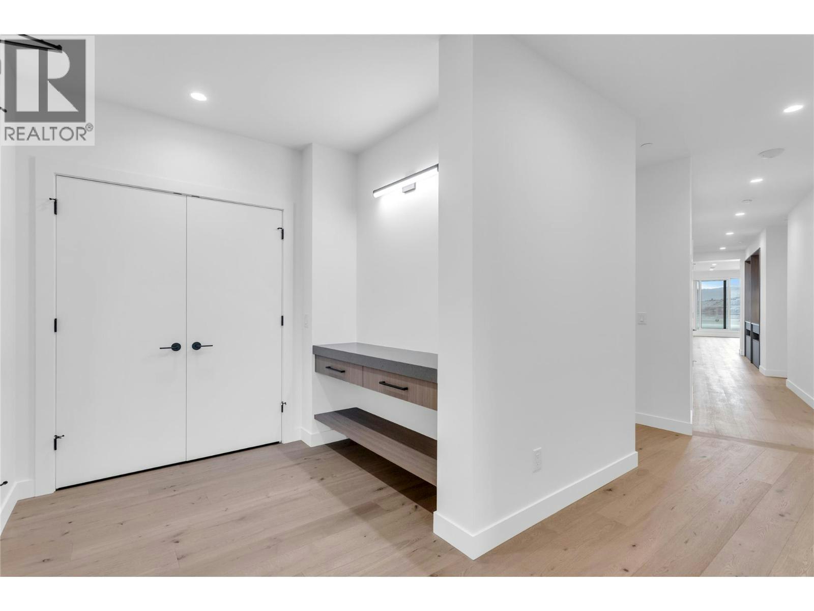 PH1406-3300 Lakeshore Road, Kelowna, BC, V1W 0J9 - 14