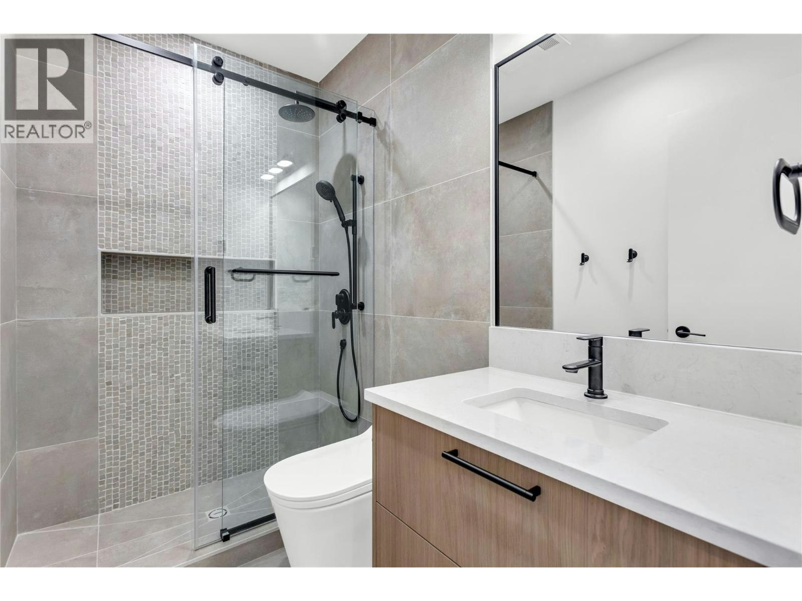 PH1406-3300 Lakeshore Road, Kelowna, BC, V1W 0J9 - 51