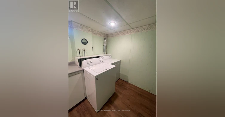 23 Woodsview Avenue W, Grimsby, ON, L3M 3S7 - 13