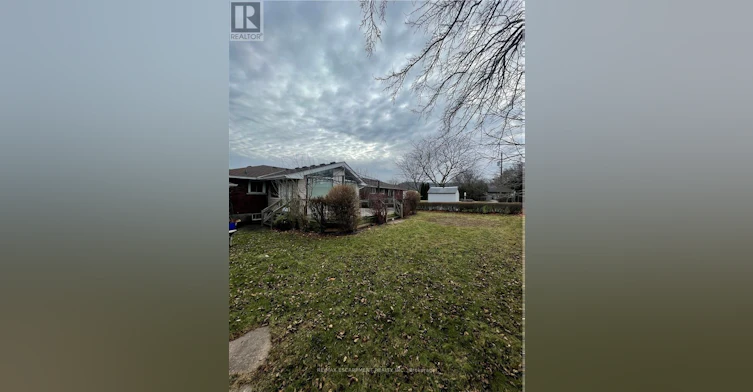 23 Woodsview Avenue W, Grimsby, ON, L3M 3S7 - 19